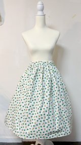 画像: ハンドメイドギャザースカート【クローバー柄オフ白系・65cm丈】