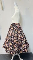 画像2: ハンドメイドギャザースカート【和柄黒系・70cm丈】