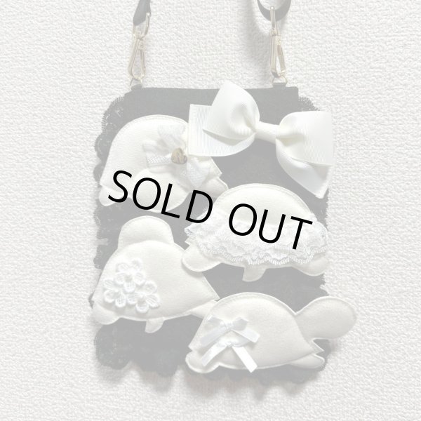 画像7: お出かけカメちゃん　スマホサコッシュ　（黒レース×白カメちゃん）