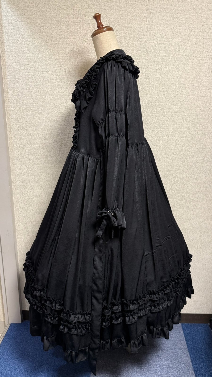 画像9: 大衿フリルワンピース【黒・ポリエステル生地】