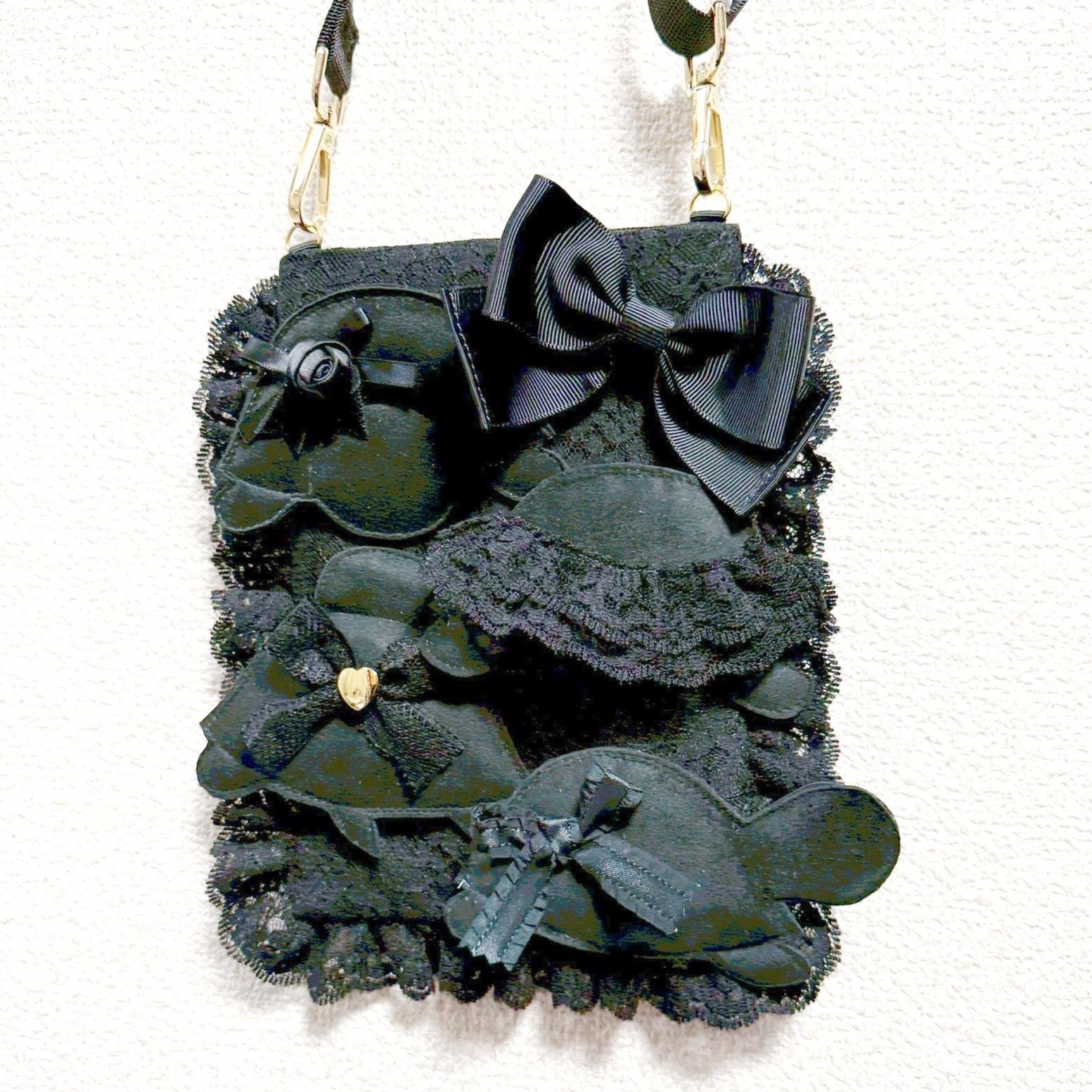 画像1: お出かけカメちゃん　スマホサコッシュ　（黒レース×黒カメちゃん）